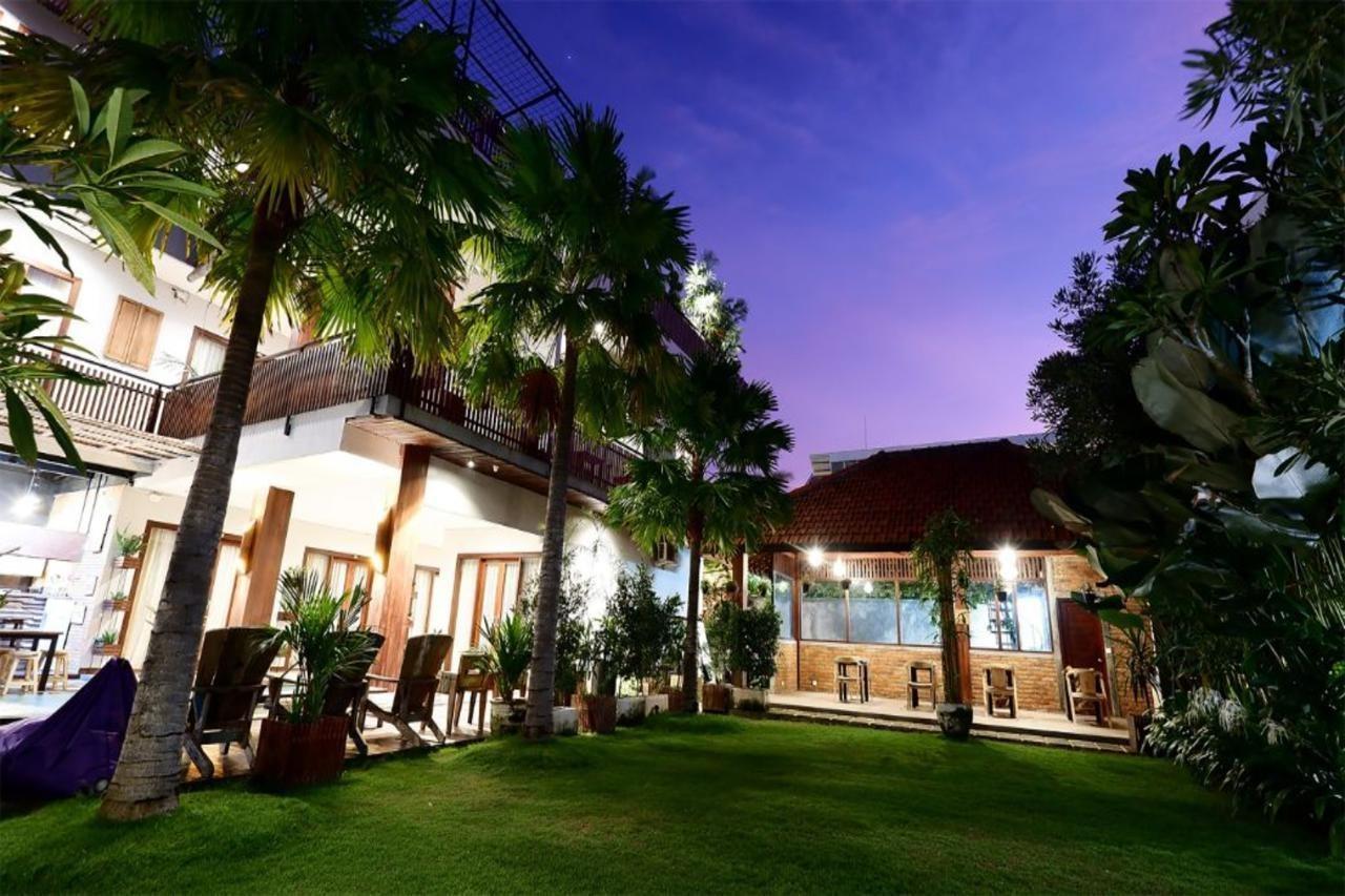 The Paving Villa Canggu Exteriör bild